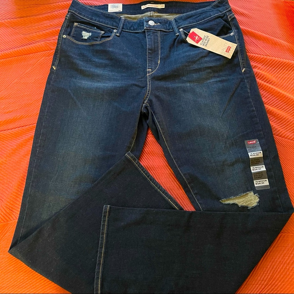 LEVI’S JEANS